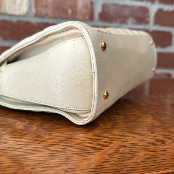 Bally Crossbody Quilted Bag Vintage White - Picture 8 of 16